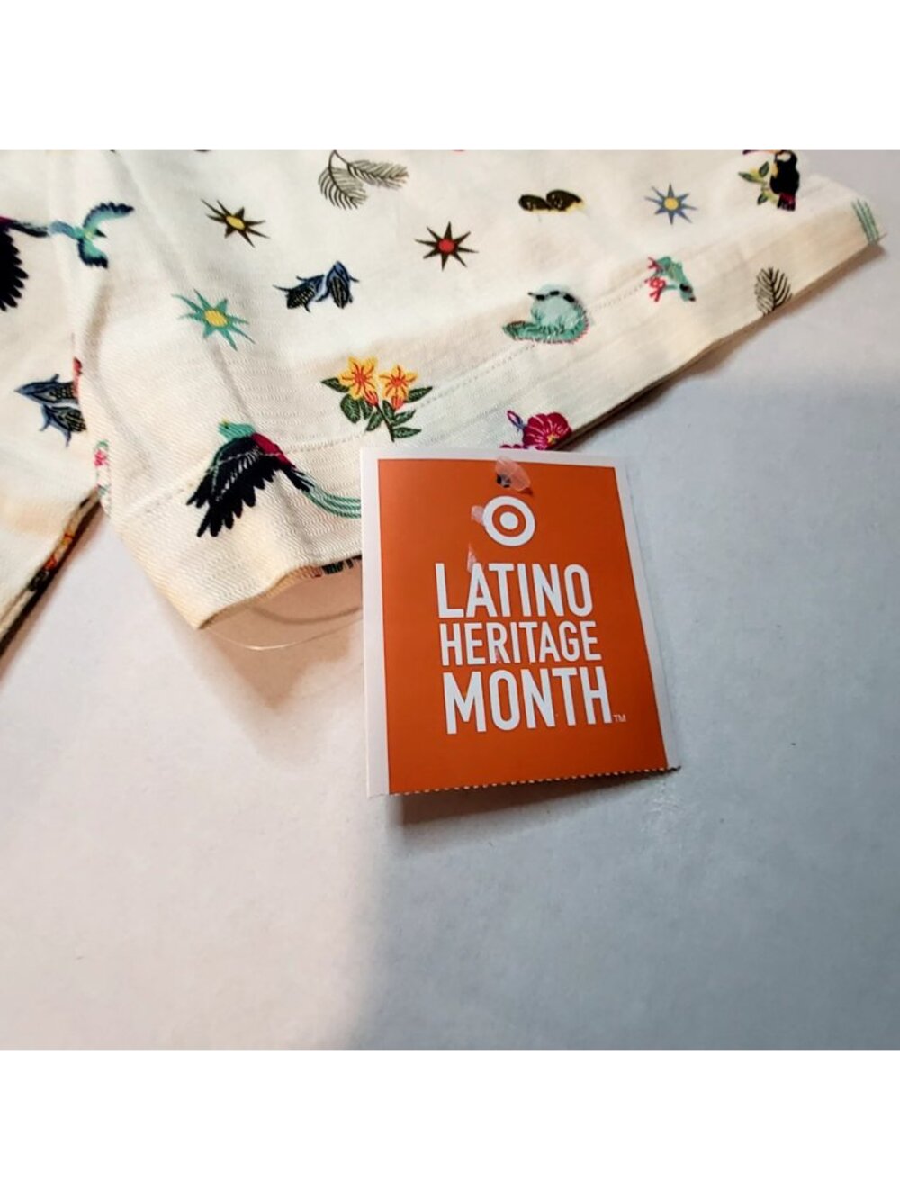 Latino Heritage Month Button-Up Shirt With Colorful Patterns Collared Neckline L - Picture 7 of 7